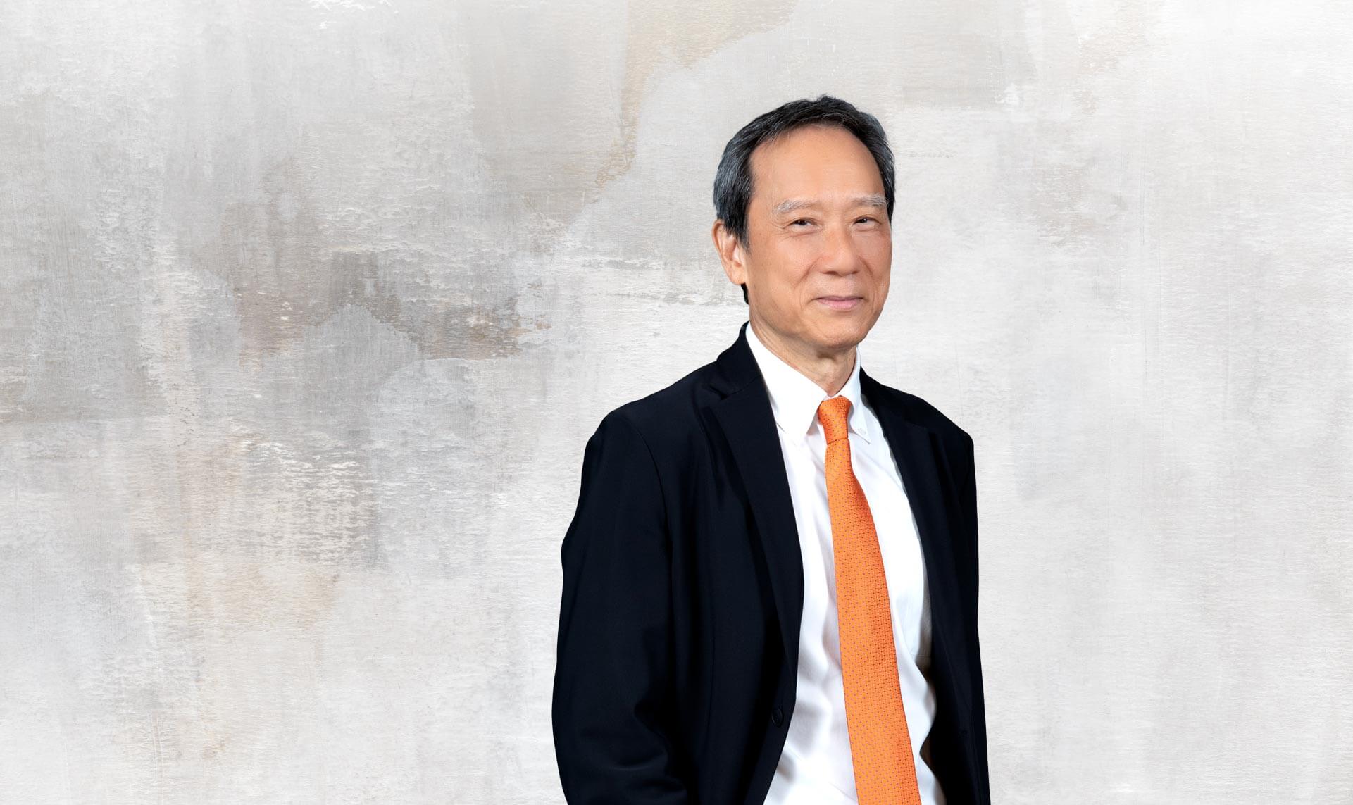 臺大國企系名譽教授李吉仁：25年教學經驗，累計3,000名臺大EMBA學生，曾任玉山、王品、台達電、宏碁等企業獨立董事與顧問，推動社會創新與企業轉型策略。